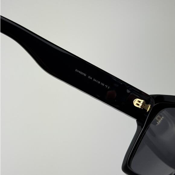 BRAND NEW Givenchy Sunglasses GV40076I 01A Black Women